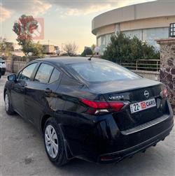 نيسان فيرسا